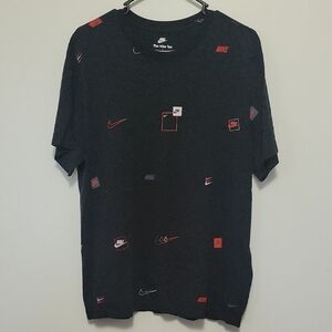 Nike Men's Black Red Gray White Logo Tee AOP Size Large